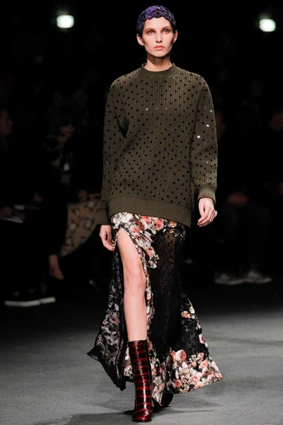 Look 35